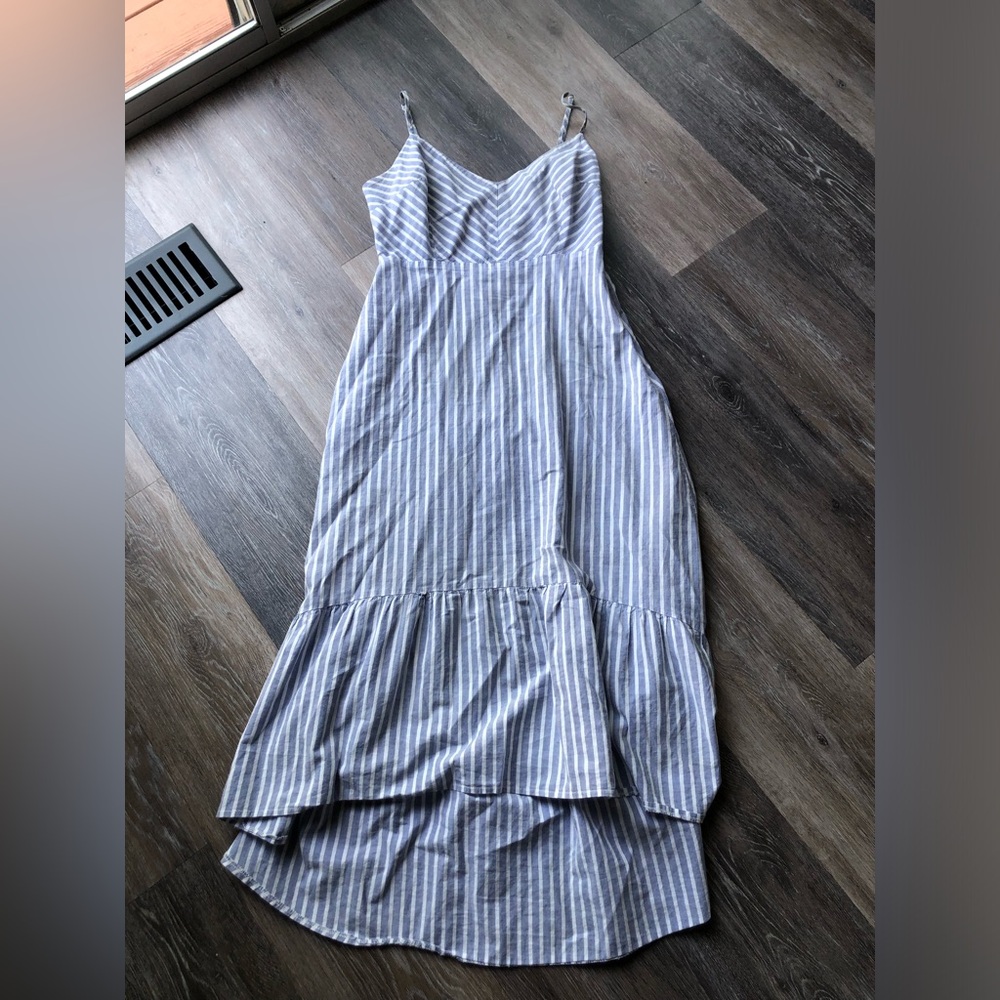 Striped Blue and White Sleeveless Midi Dress Size 6